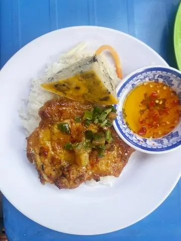 Hình ảnh Cơm tấm sườn chả