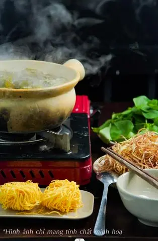 Hình ảnh Lẩu gà ớt hiểm - gà ta