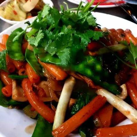 Hình ảnh Nui xào bò