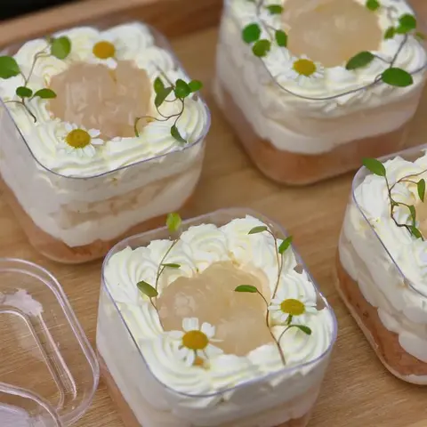 Hình ảnh Bánh kem ô long nhài nhãn