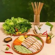 Hình ảnh Bánh tráng cuốn heo quay