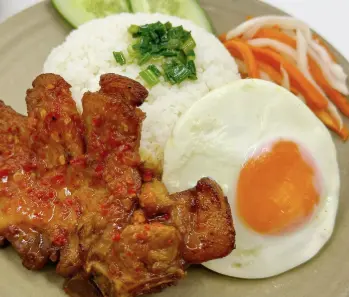 Hình ảnh Cơm sườn trứng