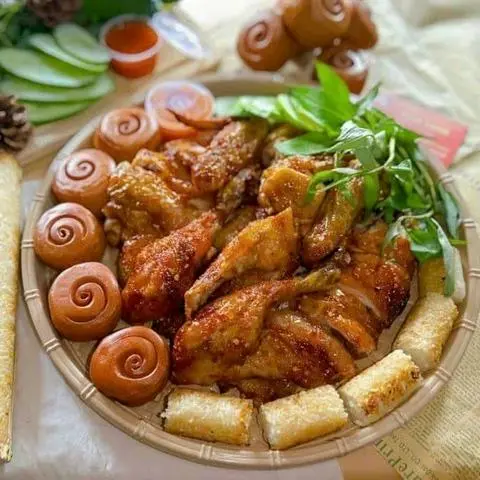 Hình ảnh Combo gà nướng nguyên con - 2 cơm lam