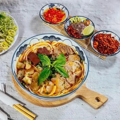 Hình ảnh Bún bò nạm - gân