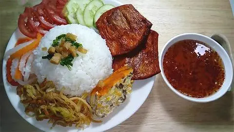 Hình ảnh Cơm tấm sườn bì chả chay