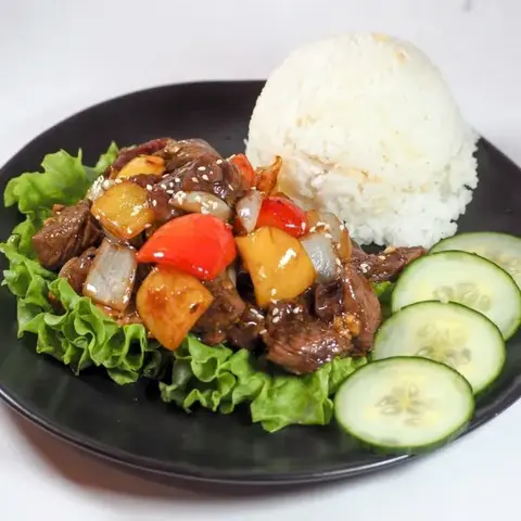 Hình ảnh Cơm bò lúc lắc(tặng trà tắc)