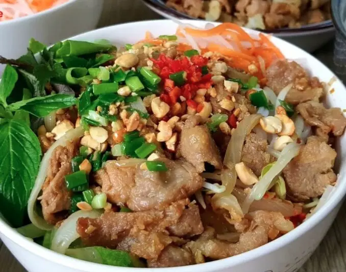 Hình ảnh Bún thịt xào