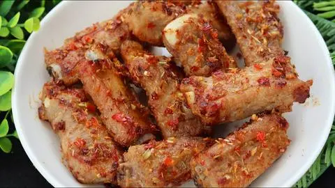 Hình ảnh Sườn non chiên sả (chưa bao gồm cơm)