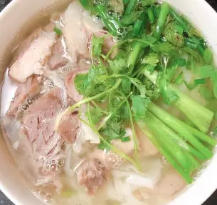 Hình ảnh Phở gầu