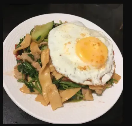 Hình ảnh Phở xào trứng