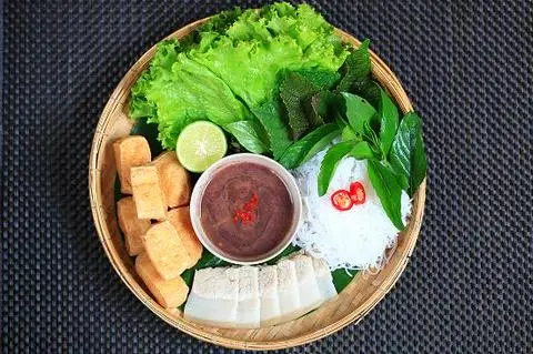 Hình ảnh Bún đậu thịt luộc