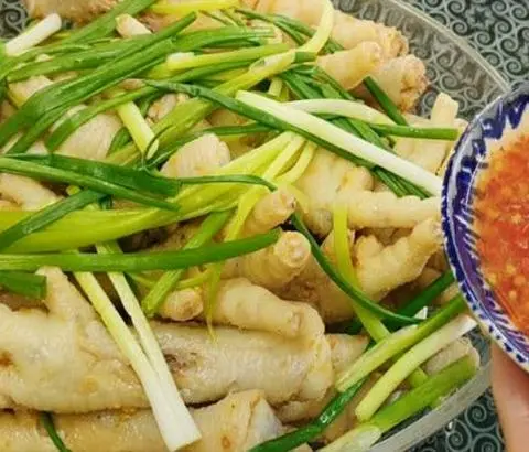 Hình ảnh Chân gà hấp hành