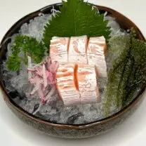 Hình ảnh Bụng cá hồi sashimi