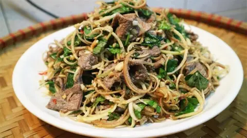 Hình ảnh Gỏi khoai môn bắp chuối thịt bò