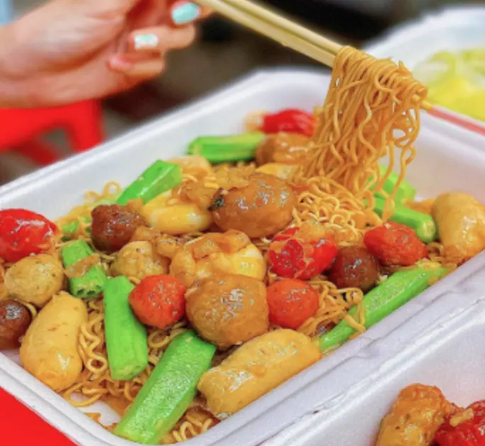Hình ảnh Mỳ xào cá viên