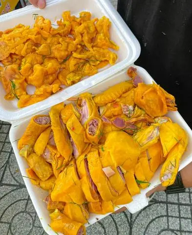 Hình ảnh Gà ủ muối nửa con