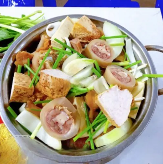 Hình ảnh Lẩu bò lớn đầy đủ - 5 đến 6 người ăn