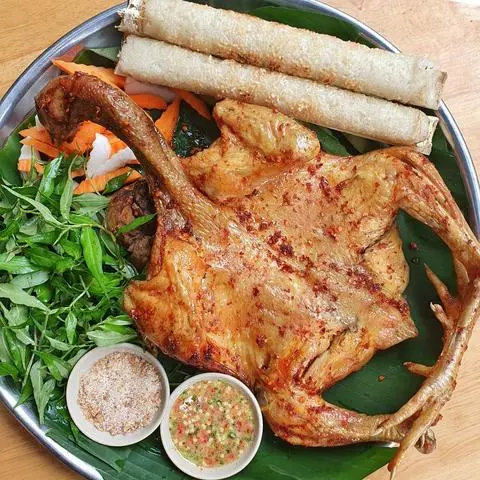 Hình ảnh Combo gà nướng muối ớt cơm lam