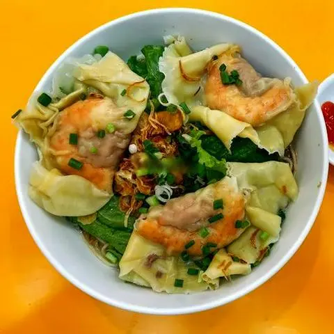 Hình ảnh Hủ tiếu mì sủi cảo