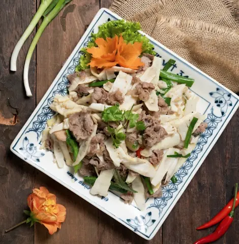 Hình ảnh Bắp bò xào măng trúc
