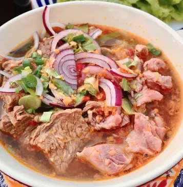 Hình ảnh Bún bò tái - gân