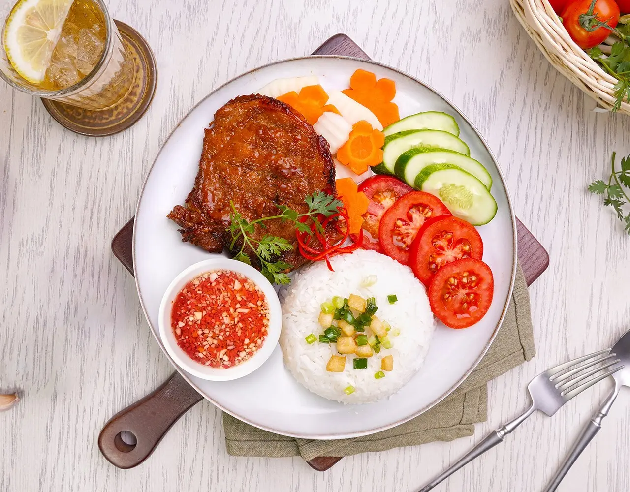 Hình ảnh Cơm sườn nướng