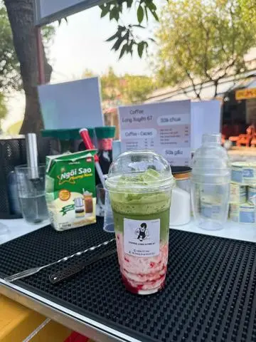 Hình ảnh Matcha latte dâu (Size L)