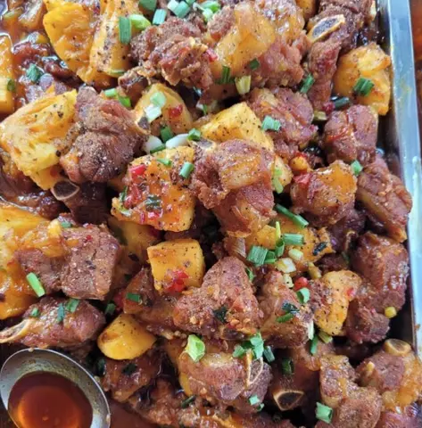 Hình ảnh Cơm sườn non kho thơm