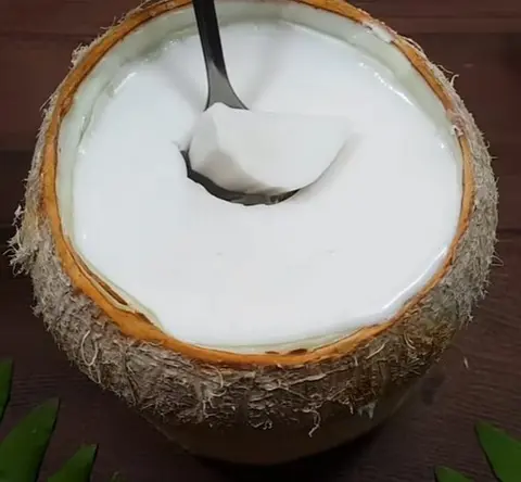 Hình ảnh Rau câu dừa