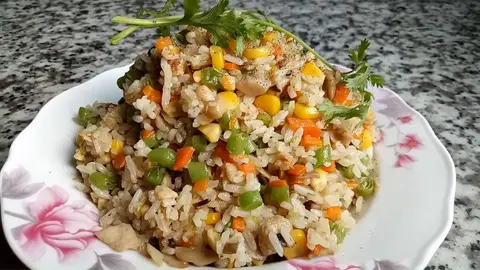 Hình ảnh Cơm chiên dương châu( không bột ngọt)
