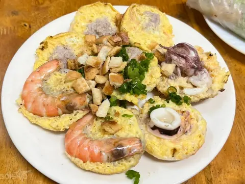 Hình ảnh Bánh căn thịt tôm