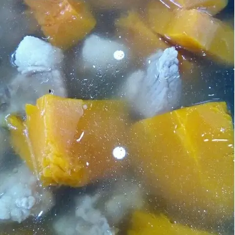 Hình ảnh Bí đỏ sườn