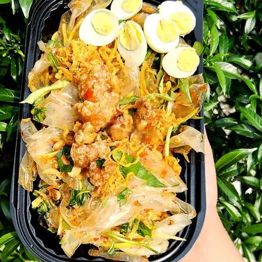 Hình ảnh BÁNH TRÁNG DẺO TRỘN TRÉ KÈM 3 trứng cút lòng đào