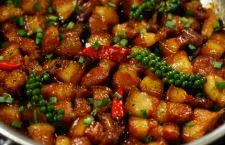Hình ảnh Cơm thịt kho tiêu