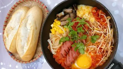 Hình ảnh Bánh mì chảo đặc biệt full topping