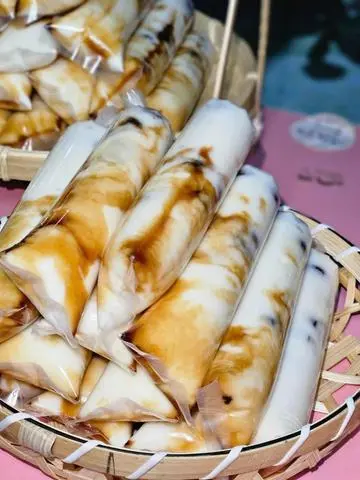 Hình ảnh Combo 10 bịch sữa chua vị trân châu đường đen