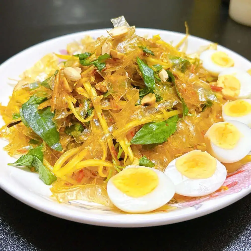 Hình ảnh Bánh tráng trộn khô gà