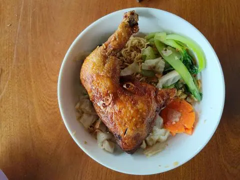 Hình ảnh Mì gà gốc tư