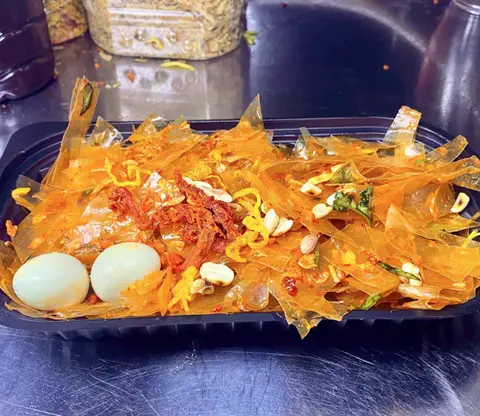 Hình ảnh Bánh tráng trộn đầy đủ