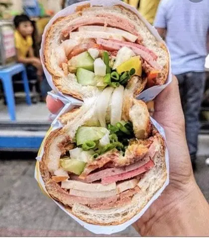 Hình ảnh Bánh mì thịt chả