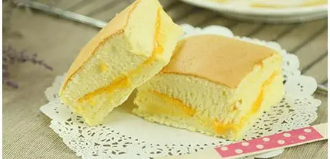Hình ảnh Bánh bông lan nhân thơm ổ to