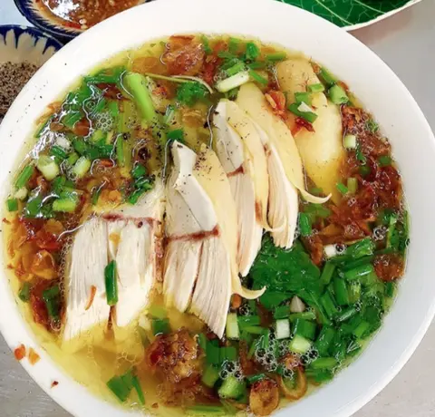 Hình ảnh Hủ tiếu thịt gà có( Khô và Nước )
