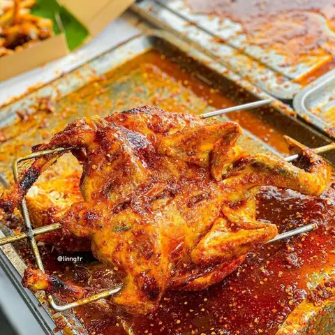 Hình ảnh Gà nướng nguyên con cô đơn