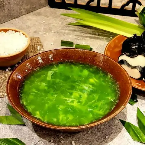 Hình ảnh Chè phỉ thúy mã đề