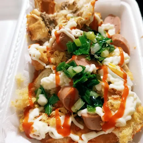 Hình ảnh Bánh mì pate nướng muối ớt - cay