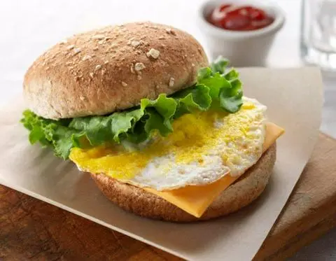 Hình ảnh Hamburger bò  - trứng