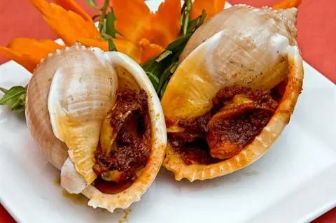 Hình ảnh Ốc tỏi nướng muối ớt