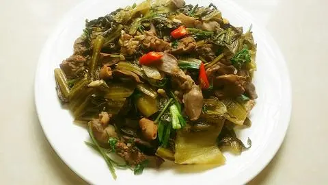 Hình ảnh Chặng dừng heo xào cải chua