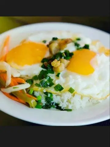Hình ảnh Cơm tấm trứng + Trà tắc