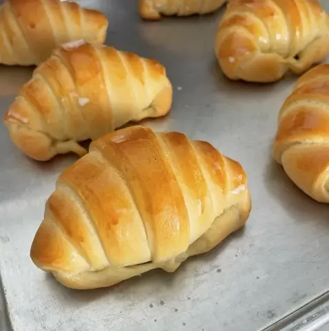 Hình ảnh Bánh mì cua nhân phô mai